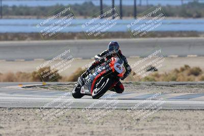 media/Nov-16-2025-Race Pace (Sun) [[8c5fa54630]]/Verified Riders/3-Turn 14 (1045am)/